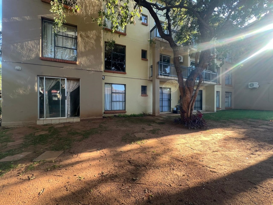 1 Bedroom Property for Sale in Geelhoutpark North West